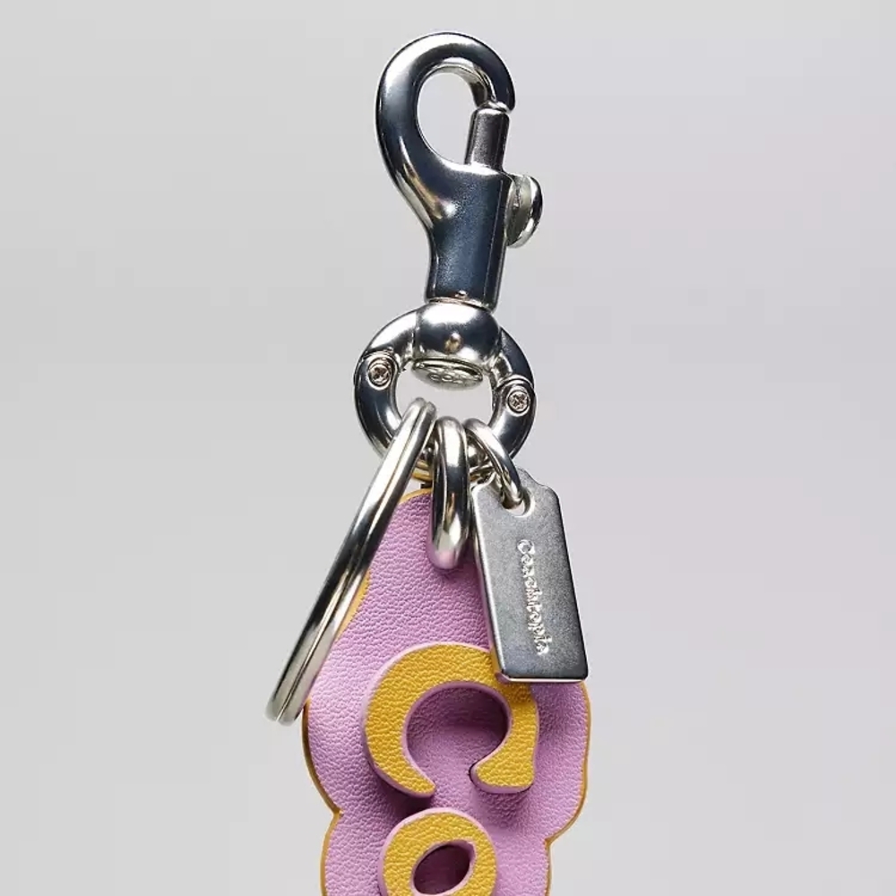 *NWT* COACHTOPIA Violet Orchid Logo Bag Charm, Coachtopia Keychain